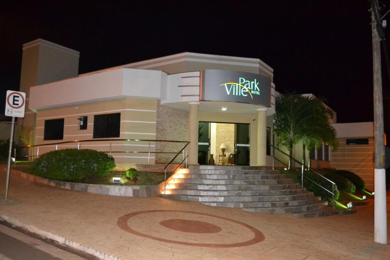 Ville Park Hotel Ourinhos Eksteriør billede